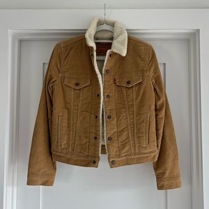 Levi’s sherpa trucker jacket